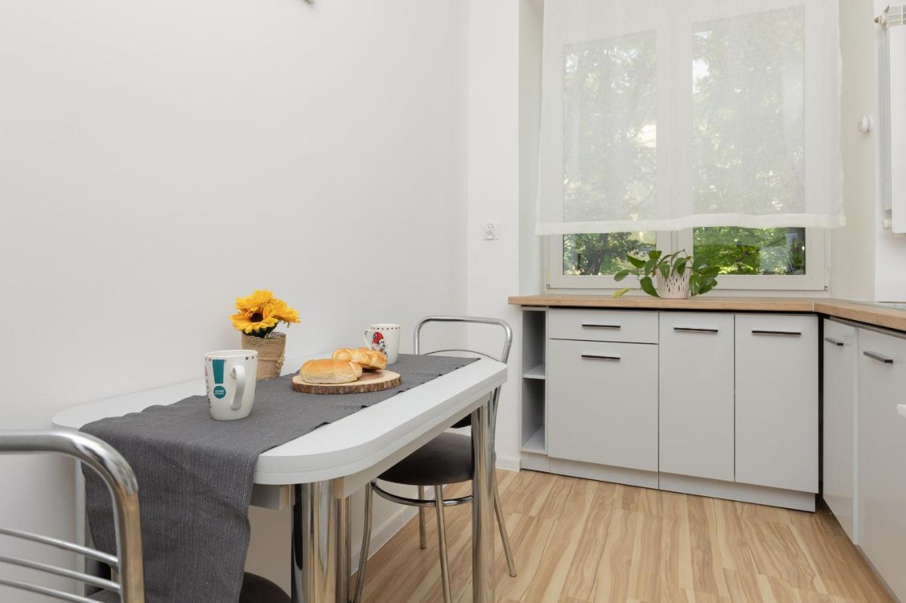 ורשה Bright Apartment Wola Near Metro Station By Noclegi Renters מראה חיצוני תמונה