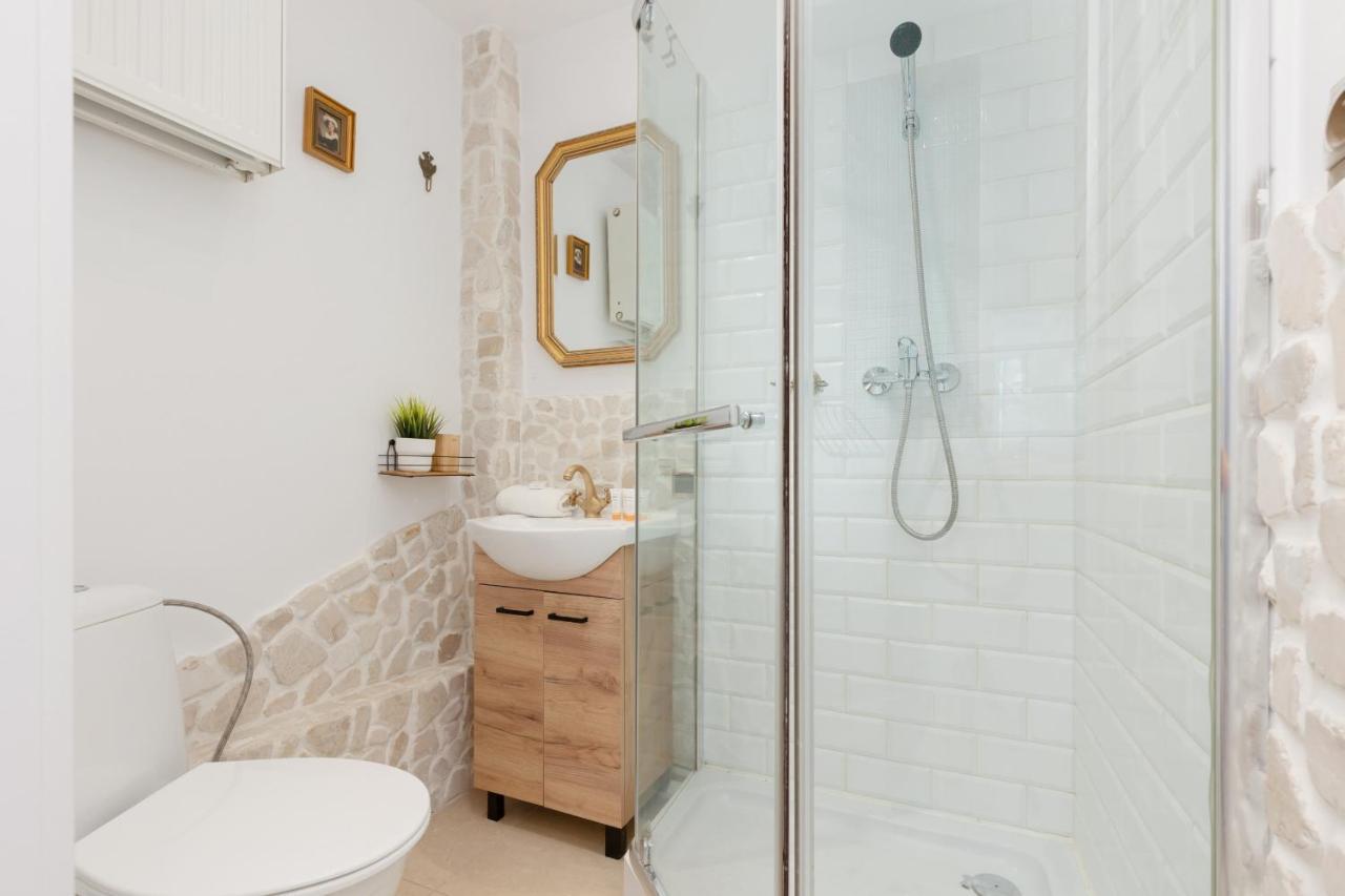 ורשה Bright Apartment Wola Near Metro Station By Noclegi Renters מראה חיצוני תמונה